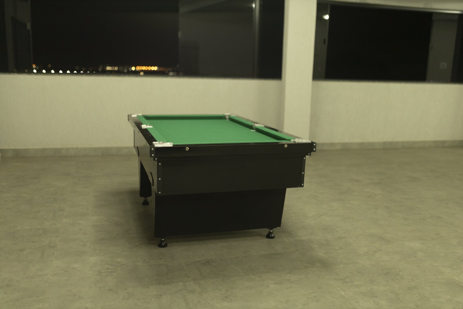 Segunda mesa de sinuca da sala de jogos